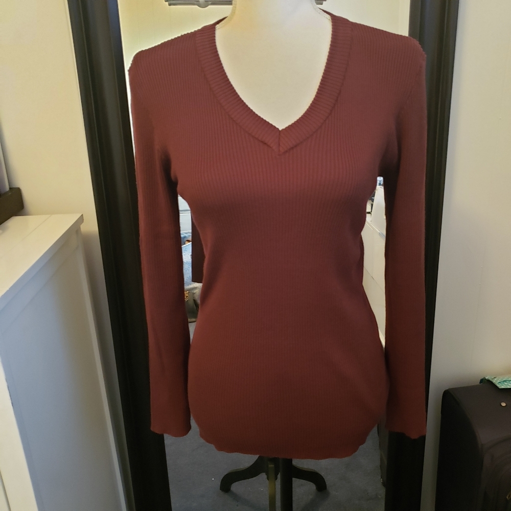 Gianni Feraud v-neck knit sweater in brown